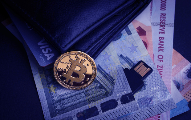 Hơn 900 triệu cho 1 đồng Bitcoin: Mức giá kinh hoàng nhất lịch sử, nhưng bạn thực sự hiểu đồng tiền này là gì không? - Ảnh 1. Hơn 900 triệu cho 1 đồng Bitcoin: Mức giá kinh hoàng nhất lịch sử, nhưng bạn thực sự hiểu đồng tiền này là gì không? - Ảnh 1.