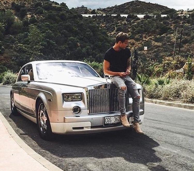 Những chiếc RollsRoyce đặc biệt của đại gia Hà Nội