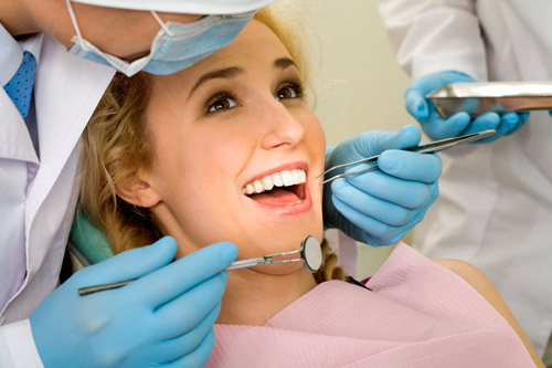 Tuổi mới 30 mà răng “yếu” như người 60: Áp dụng ngay 6 không 4 nên này để cải thiện sức khoẻ răng miệng của bạn, đập tan nỗi lo lúc về già - Ảnh 7.
