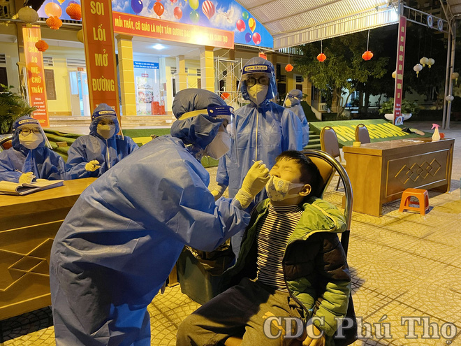 Phú Thọ: 78 học sinh mắc Covid-19, dự báo còn tăng thêm - Ảnh 1.