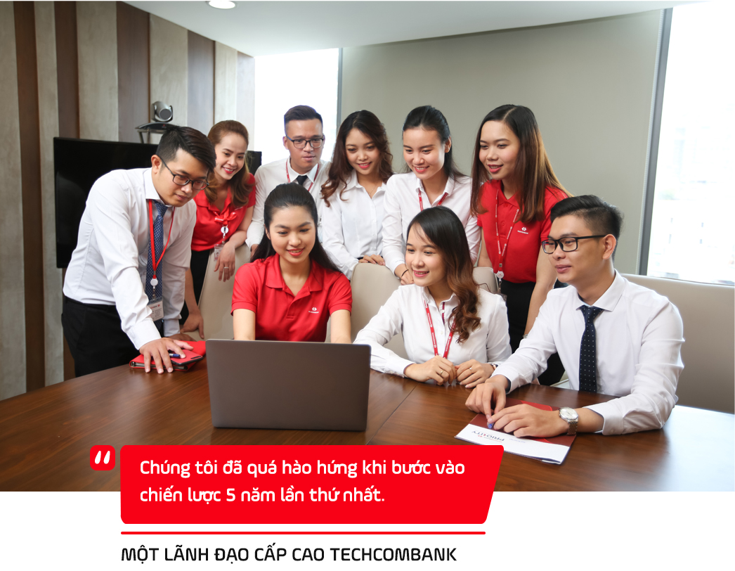 Sự ‘kỳ lạ” trong hành trình trở thành ngân hàng tư nhân số 1 Việt Nam của Techcombank - Ảnh 11.