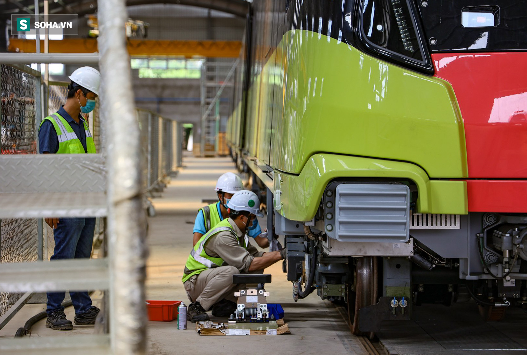 Hình ảnh mới, lạ mắt của tuyến Metro tỷ USD ở Thủ đô sắp chạy thử nghiệm đồng loạt - Ảnh 3.