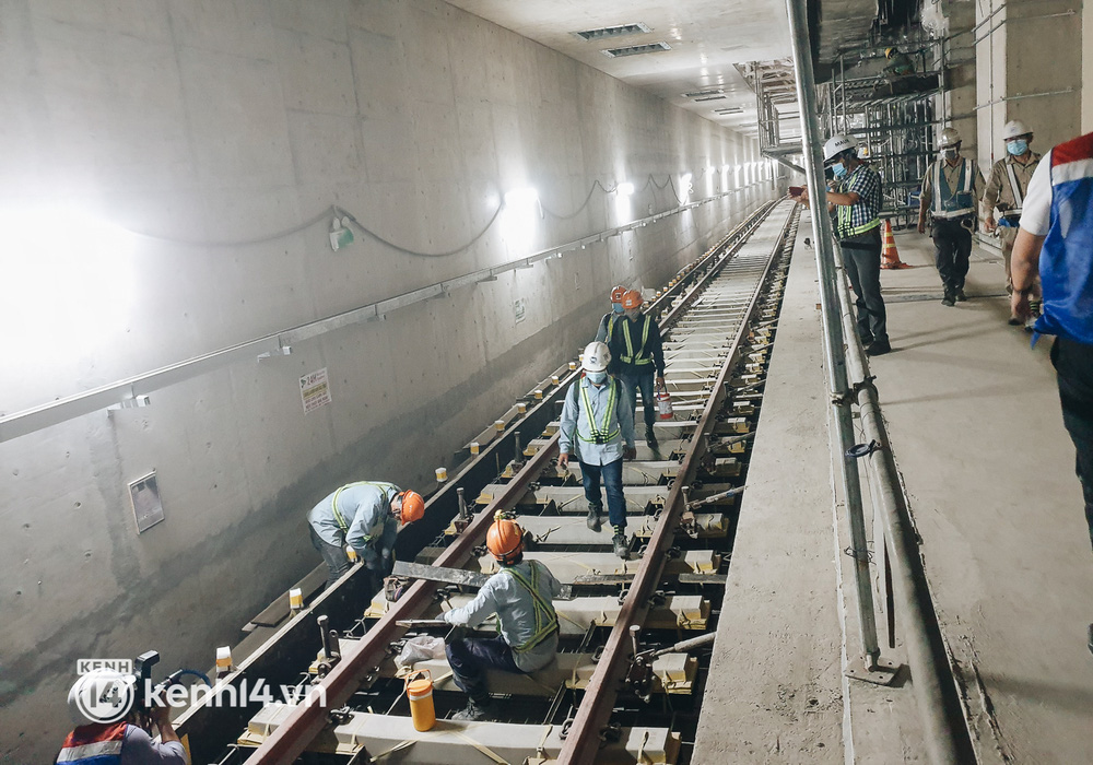 Chùm ảnh: Nhà ga trung tâm Bến Thành tuyến Metro ở Sài Gòn đã dần lộ diện sau 6 năm thi công - Ảnh 10.