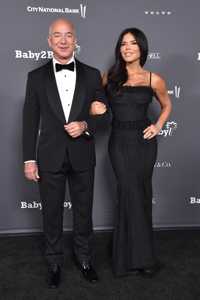 джефф безос санчес. Lauren sanchez jeff. джефф безос санчес. лорен санчес и безос. Jeff bezos gf.