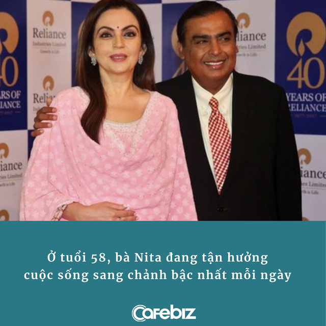 Vợ tỷ phú giàu nhất châu Á: Sở hữu BST son môi hơn 1 tỷ đồng, áo sari đắt nhất thế giới, không bao giờ xỏ 1 đôi giày quá 2 lần - Ảnh 1.