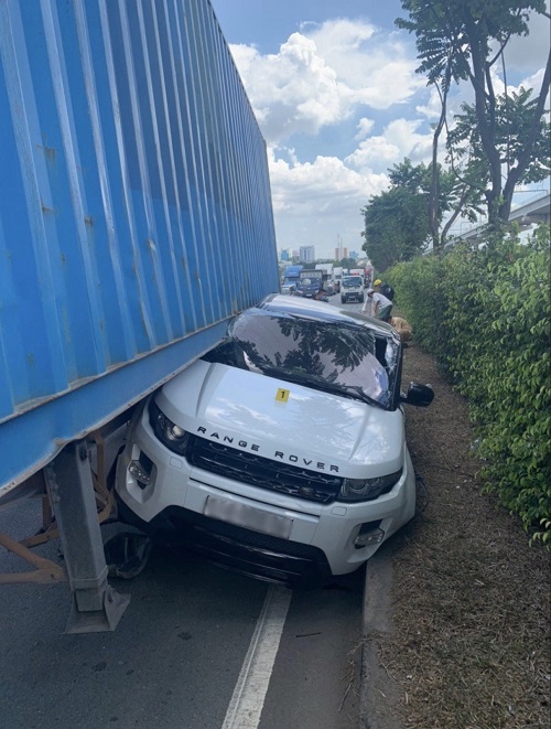  Khởi tố vụ án xe đầu kéo gây tai nạn trên Xa lộ Hà Nội  - Ảnh 2.