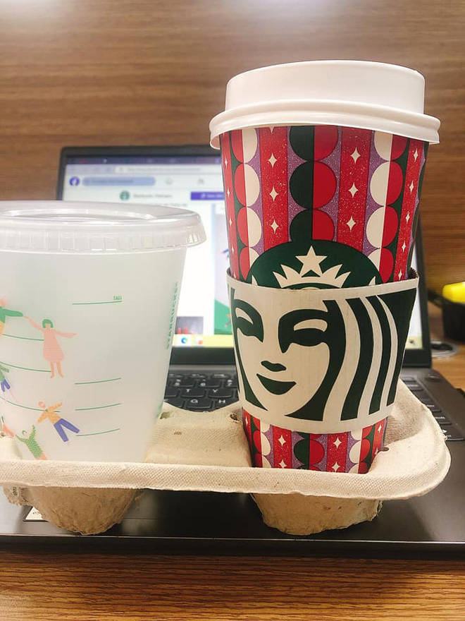 HOT: Starbucks tặng cốc giới hạn nhân sinh nhật 50 năm, shipper đi giao đơn mệt xỉu vì nhiều chi nhánh bị quá tải - Ảnh 7. HOT: Starbucks tặng cốc giới hạn nhân sinh nhật 50 năm, shipper đi giao đơn mệt xỉu vì nhiều chi nhánh bị quá tải - Ảnh 7.