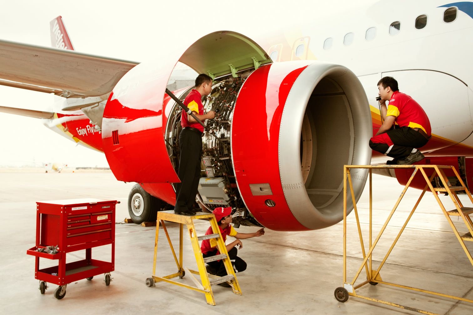 Vietjet đầu tư 150 triệu USD cho ứng dụng và chuyển giao công nghệ, kỹ thuật hàng không - Ảnh 1.