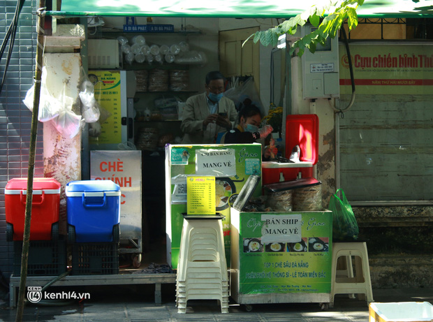 Hà Nội: Nhiều hộ kinh doanh ăn uống tại quận Hai Bà Trưng chủ động chỉ bán mang về trước giờ quy định - Ảnh 11.