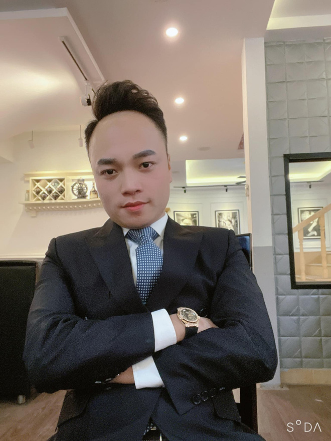 Trước khi bị bắt vì chiếm đoạt hơn 55 tỷ đồng, ông chủ sàn tiền ảo thường khoe ảnh bất động sản, siêu xe và nói đạo lý trên MXH - Ảnh 7. Trước khi bị bắt vì chiếm đoạt hơn 55 tỷ đồng, ông chủ sàn tiền ảo thường khoe ảnh bất động sản, siêu xe và nói đạo lý trên MXH - Ảnh 7.