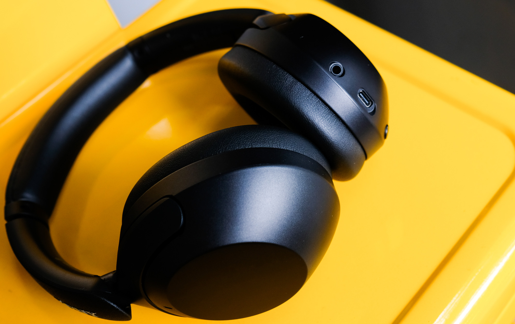 Đánh giá tai nghe Sony WH-XB910N: Bass mạnh, chống ồn tốt, giá dưới 5 triệu đồng - Ảnh 10.