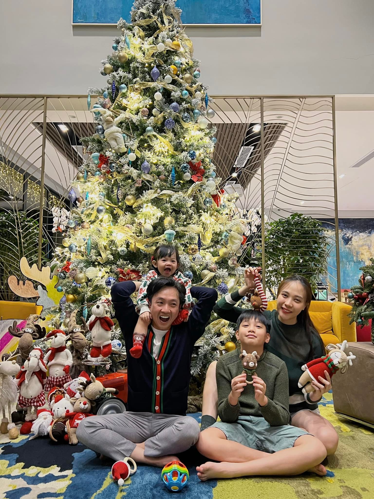 Doanh nhân Việt tất bật trang trí nhà cửa, hào hứng đón Giáng sinh ...
