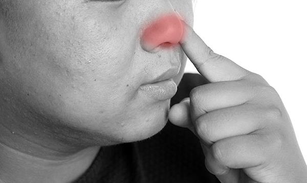 Mũi và phổi là “đối tác ăn ý”: Nếu mũi xuất hiện 3 dấu hiệu bất thường, hãy cẩn thận với các vấn đề về phổi! - Ảnh 2.