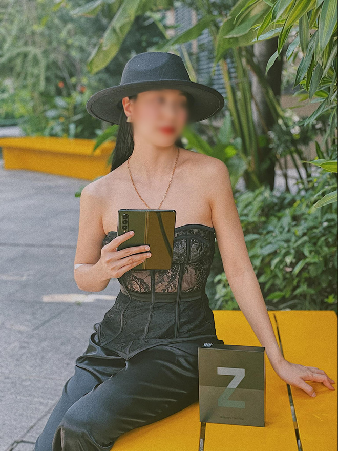 Dân mạng tràn vào Facebook “dì ghẻ” 26 tuổi nghi bạo hành bé gái 8 tuổi, đồng loạt thả phẫn nộ - Ảnh 5. Dân mạng tràn vào Facebook “dì ghẻ” 26 tuổi nghi bạo hành bé gái 8 tuổi, đồng loạt thả phẫn nộ - Ảnh 5.