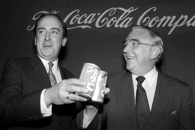 Từng là fan của Pepsi gần 50 năm, vì đâu mà Warren Buffett đột ngột quay xe về đội Coca, thậm chí còn uống đến 5 lon Coke mỗi ngày? - Ảnh 3.