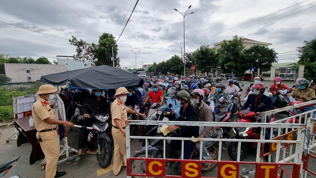  Đà Nẵng dừng hoạt động các chốt kiểm dịch ở cửa ngõ ra vào thành phố  - Ảnh 1.