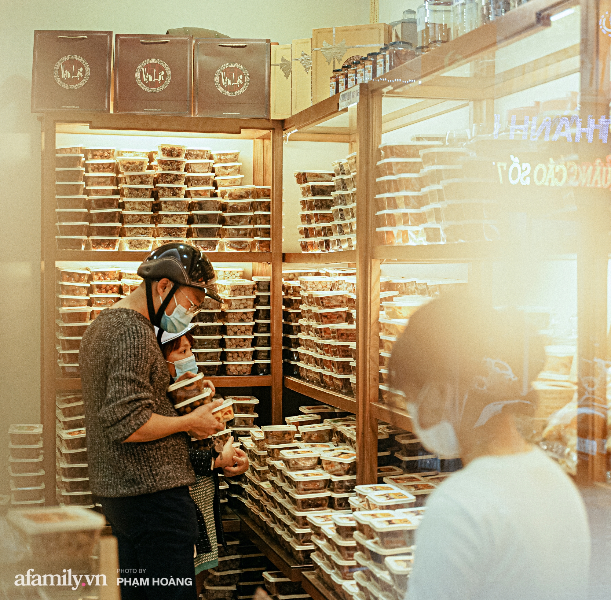 Chuyện về gia tộc kín tiếng chủ tiệm ô mai cổ truyền phố Hàng Da, với 3 thế hệ truyền thừa và lời đồn về món ô mai đặc biệt chỉ được bán đúng 7 ngày giáp Tết - Ảnh 9.