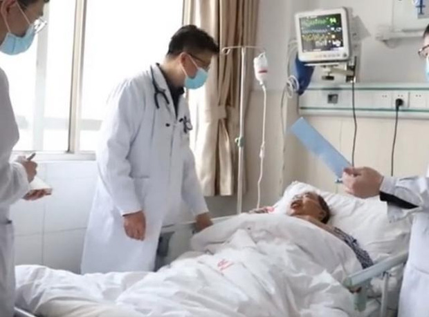 Kinh hãi hình ảnh làn da người biến thành màu vàng như nghệ vì hậu quả của thói quen xấu hàng triệu người cũng đang mắc phải - Ảnh 3. Kinh hãi hình ảnh làn da người biến thành màu vàng như nghệ vì hậu quả của thói quen xấu hàng triệu người cũng đang mắc phải - Ảnh 3.