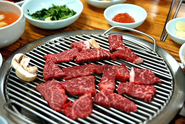 Tết Điều đặc việt về món thịt bò đắt hơn cả Wagyu và tiềm năng trở thành đỉnh cao ẩm thức omasake Hàn Quốc: Vì sao đây là món ăn chỉ dành cho giới siêu giàu? - Ảnh 3.