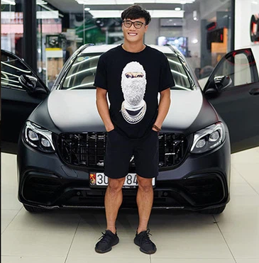 Thủ môn Bùi Tiến Dũng: Từ người hùng đến ngôi sao ngoài sân cỏ, đầu tư 10 tỷ để kinh doanh bất chấp bị chửi - Ảnh 5. Thủ môn Bùi Tiến Dũng: Từ người hùng đến ngôi sao ngoài sân cỏ, đầu tư 10 tỷ để kinh doanh bất chấp bị chửi - Ảnh 5.