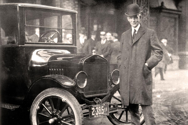  Walmart, Henry Ford thành công tạo ra những huyền thoại đầu tiên trên thế giới như thế nào? Đáp án chỉ nằm ở 2 chữ  - Ảnh 1.