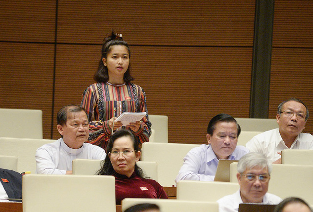  Nữ đại biểu Quốc hội Ksor H’Bơ Khăp không tái ứng cử khoá XV, muốn chuyên tâm phục vụ ngành công an - Ảnh 2.