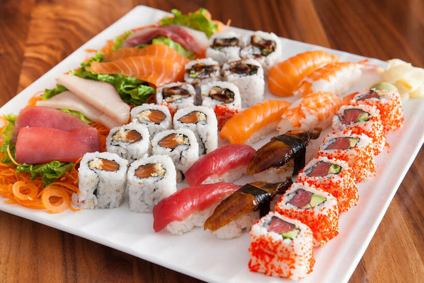 Nam đầu bếp chỉ ra 4 sai lầm cơ bản của người Việt khi ăn sushi, bạn có chắc mình đã thưởng thức món này đúng cách? - Ảnh 1.