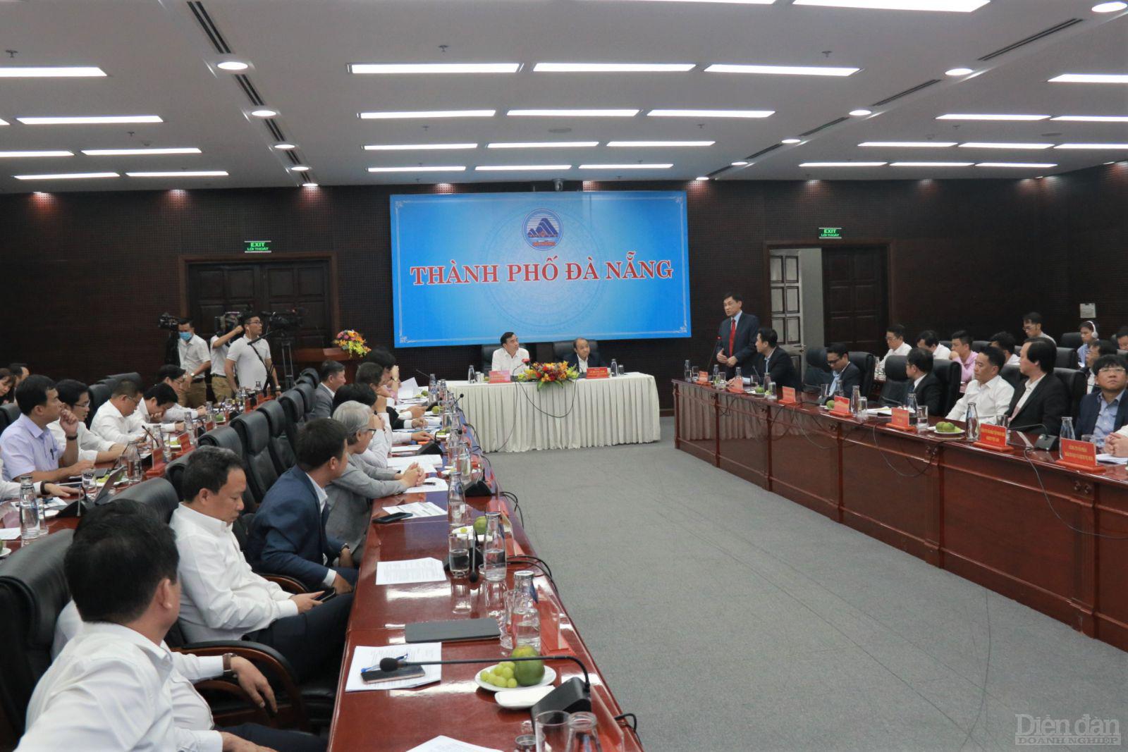 Chủ tịch Đà Nẵng: Quy hoạch thành phố minh bạch, không tồn tại lợi ích nhóm - Ảnh 1.
