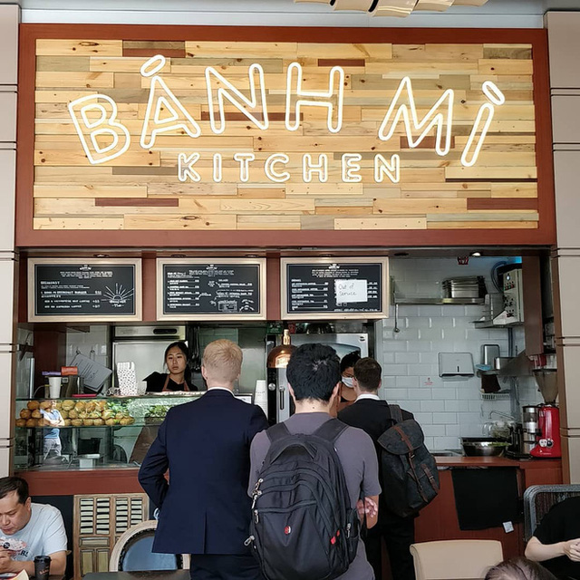  Quá tự hào với 5 tiệm bánh mì made in Vietnam ở nước ngoài: Đắt hàng như tôm tươi, bạn bè quốc tế check in rần rần  - Ảnh 16.