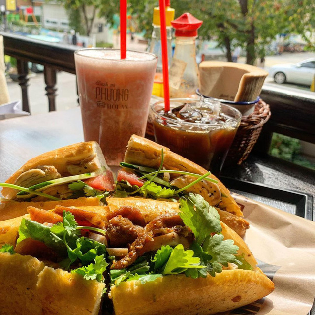  Quá tự hào với 5 tiệm bánh mì made in Vietnam ở nước ngoài: Đắt hàng như tôm tươi, bạn bè quốc tế check in rần rần  - Ảnh 4.