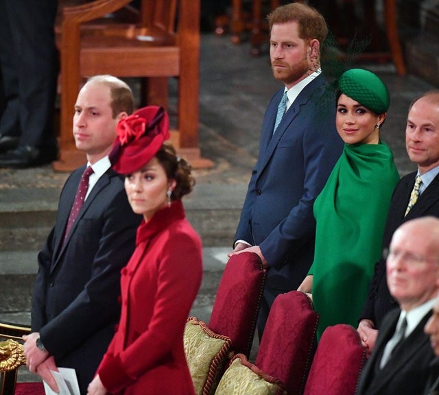 Tròn 1 năm chính thức dứt áo ra đi: Vợ chồng Meghan Markle gặt hái vô số thành công nhưng mang danh kẻ phản bội - Ảnh 2. Tròn 1 năm chính thức dứt áo ra đi: Vợ chồng Meghan Markle gặt hái vô số thành công nhưng mang danh kẻ phản bội - Ảnh 2.