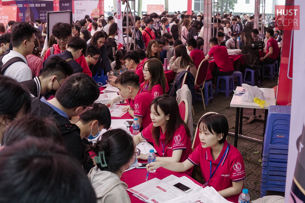 Phó Hiệu trưởng ĐH Bách khoa: Học sinh chắc chắn 3 điểm 10 thì hẵng suy nghĩ việc nộp hồ sơ ngành này! - Ảnh 1.