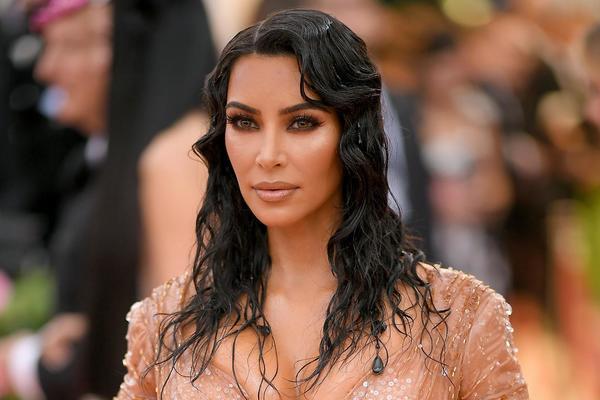 7 tỷ phú đôla trong làng giải trí hàng triệu ngôi sao Hollywood: Kim siêu vòng 3 lần đầu lọt danh sách, trở thành nữ doanh nhân vừa nóng bỏng vừa giàu sang - Ảnh 1. 7 tỷ phú đôla trong làng giải trí hàng triệu ngôi sao Hollywood: Kim siêu vòng 3 lần đầu lọt danh sách, trở thành nữ doanh nhân vừa nóng bỏng vừa giàu sang - Ảnh 1.