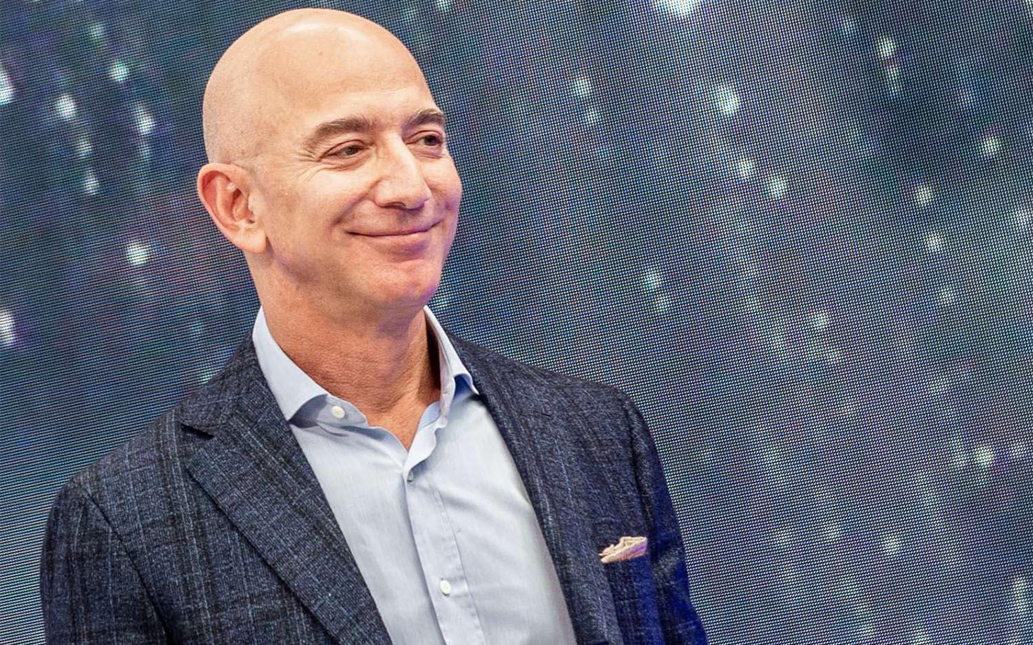 Tỷ phú Jeff Bezos gây bất ngờ về tiêu chí tuyển dụng: Tại sao người không gục ngã sau thất bại “đáng giá hơn” những kẻ quá quen với thành công?