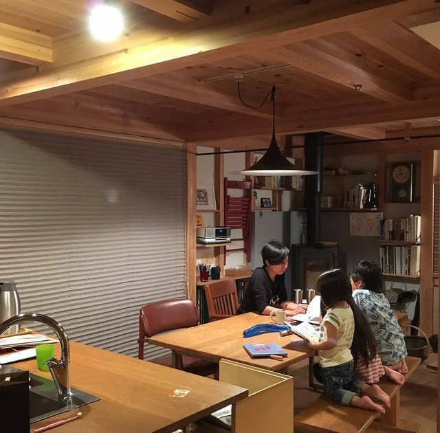 Từ thành phố chuyển về nông thôn ở nhà gỗ, gia đình Nhật Bản biến cuộc sống bình thường trở thành thiên đường! - Ảnh 18.