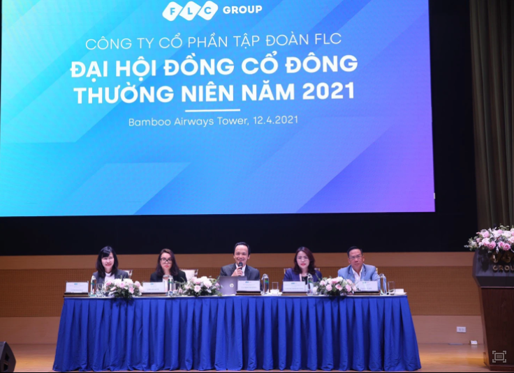 Hàng loạt doanh nghiệp tặng quà đầy bất ngờ cho cổ đông - Ảnh 1. Hàng loạt doanh nghiệp tặng quà đầy bất ngờ cho cổ đông - Ảnh 1.