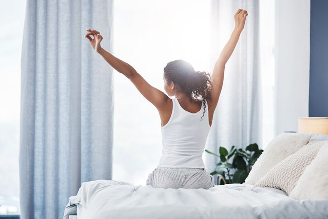 Bất ngờ với 7 thói quen xấu buổi sáng có thể phá hủy năng suất cả ngày của bạn - Ảnh 3.