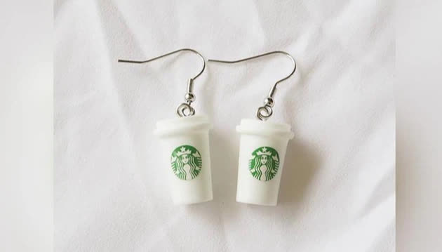 Nghệ thuật thao túng tâm lý người tiêu dùng lý giải vì sao 1 chiếc ly Starbucks có thể được bán với giá 20 triệu đồng - Ảnh 3.