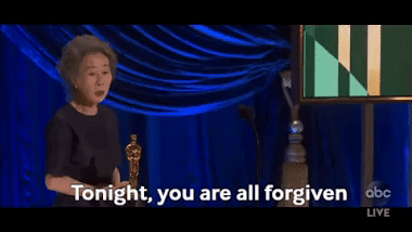 Bài phát biểu chấn động của sao Hàn 74 tuổi làm nên lịch sử ở Oscar: Khiến cả dàn sao Hollywood vừa ồ lên cười vừa vỗ tay thán phục - Ảnh 1.