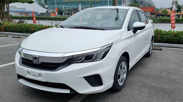 Honda City E 2021 ồ ạt về đại lý: Xe dịch vụ giá 499 triệu, vẫn số tự động, đấu Toyota Vios số sàn - Ảnh 4.