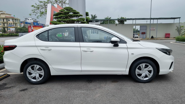 Honda City E 2021 ồ ạt về đại lý: Xe dịch vụ giá 499 triệu, vẫn số tự động, đấu Toyota Vios số sàn - Ảnh 7.