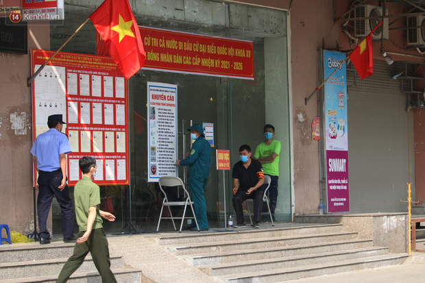 Hà Nội: Phong tỏa chung cư Đại Thanh sau khi ghi nhận ca dương tính với SARS-CoV-2 - Ảnh 9.