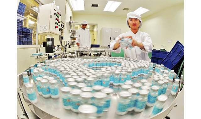GÓC NHÌN CUỐI TUẦN: Việt Nam đủ khả năng tiếp nhận công nghệ để sản xuất vaccine - Ảnh 1.