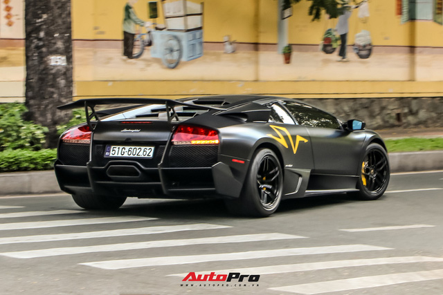 Đổi chủ, Lamborghini Murcielago SV độc nhất Việt Nam tái xuất trên phố Sài Gòn - Ảnh 6.