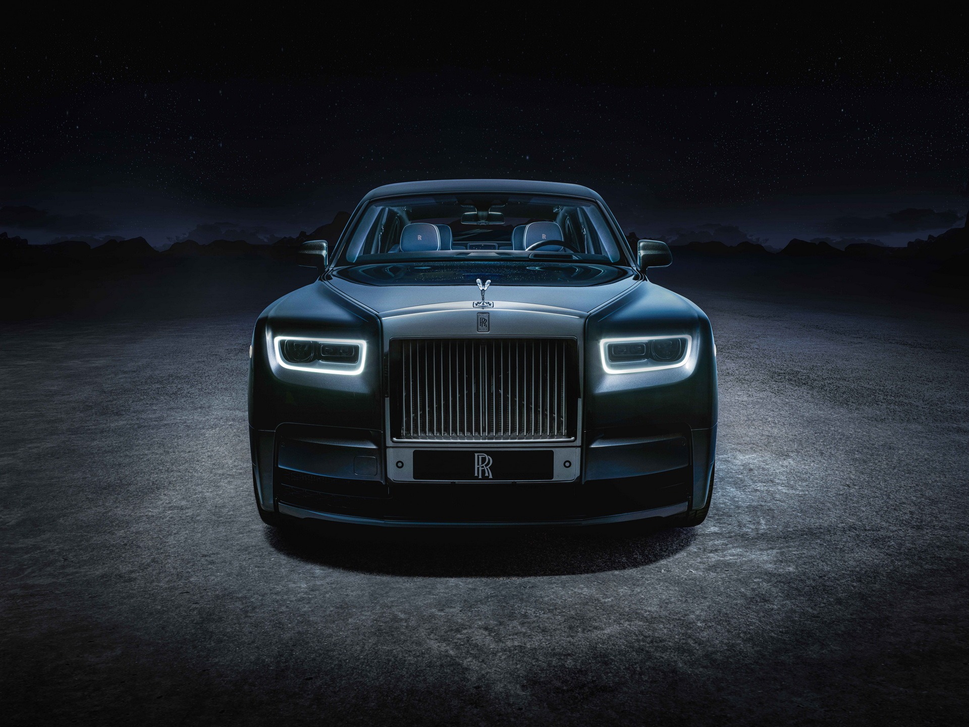 Xe siêu sang RollsRoyce Phantom lỗi camera chiếu hậu bị triệu hồi tại Mỹ