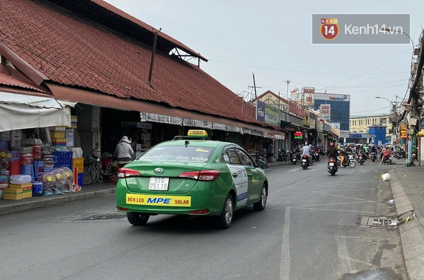 TP.HCM cho phép 400 xe taxi truyền thống hoạt động để chở người dân đến bệnh viện - Ảnh 1.