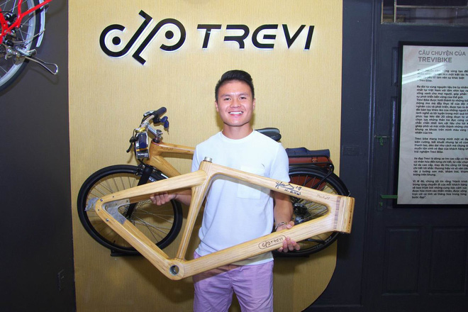 Video Trên tay xe đạp khung tre của Viet Bamboo Bike