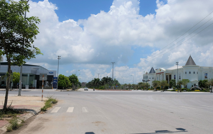 Sai phạm xây dựng tràn lan tại đại lộ Võ Nguyên Giáp ở Thanh Hóa - Ảnh 3.