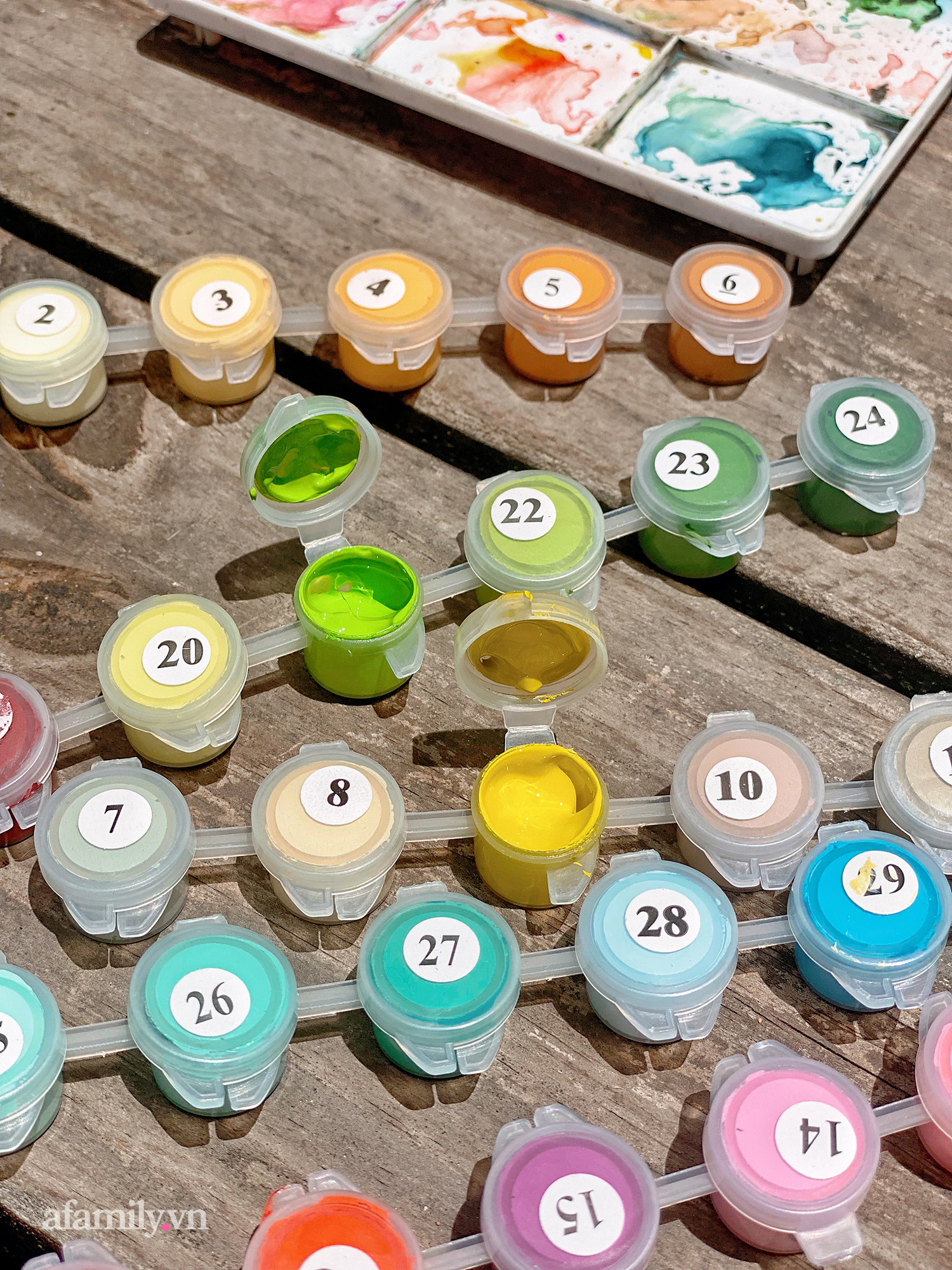 Tô tranh theo số trở thành thứ gây sốt tại Sài Gòn vì giết thời gian cực hiệu quả, có người còn kiếm được tiền trong đợt giãn cách xã hội - Ảnh 4.