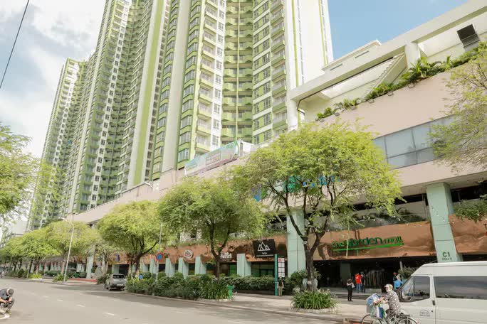 Căn hộ Thuận Kiều Plaza được thiết kế tinh tế và sang trọng, mang đến không gian sống hiện đại và tiện nghi cho cư dân. Hãy cùng khám phá hình ảnh về thiết kế nội thất của căn hộ tại Thuận Kiều Plaza.